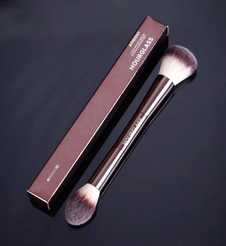 Professional Double-Ended Makeup Brush – Powder & Blending
