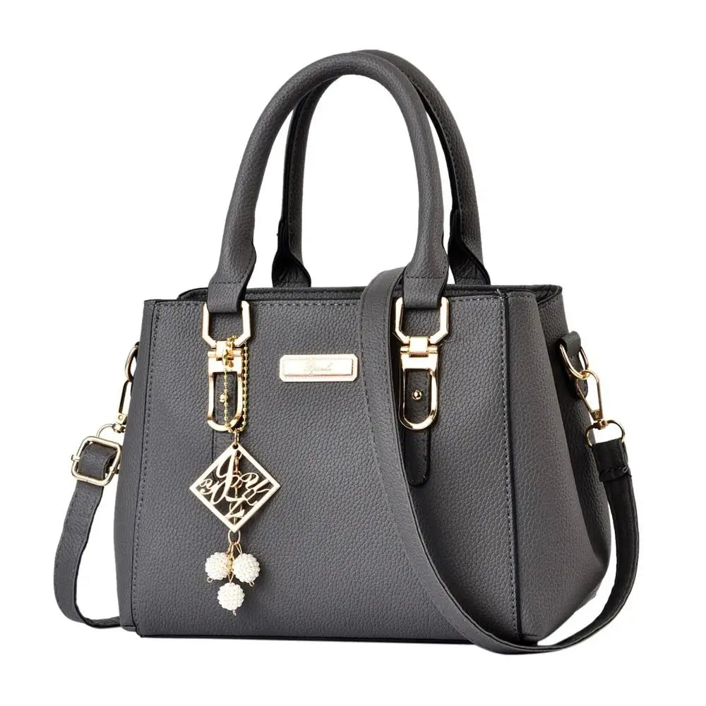 Chic Everyday Shoulder Bag – Spacious & Stylish